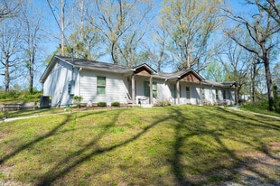 2005 Coldwater Rd, Unit C in Woodstock, AL - Building Photo