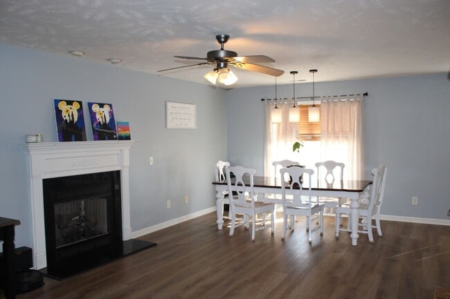 305 Trappers Rd in Hubert, NC - Building Photo - Building Photo