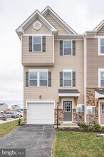 40 Zander Rd in Inwood, WV - Building Photo - Building Photo