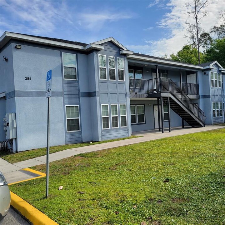 284 Gardner Ln, Unit B in Kissimmee, FL - Building Photo