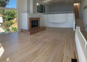 2150 Ruby Pl in Laguna Beach, CA - Foto de edificio - Building Photo