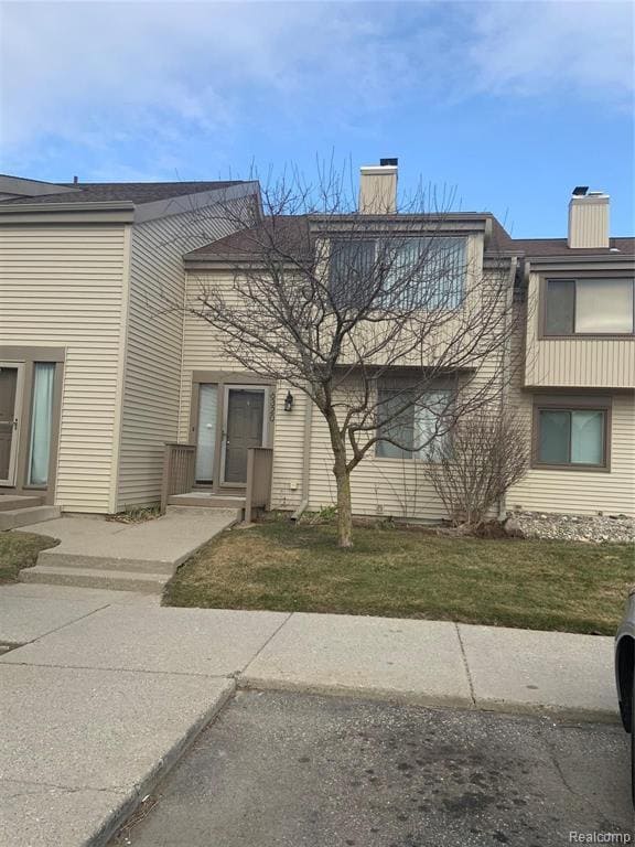 property at 6320 Laurentian Ct
