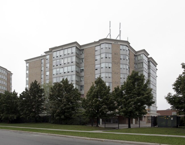 Aghabi Place in Mississauga, ON - Building Photo - Building Photo