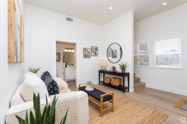 Twin Creeks Apartments in San Luis Obispo, CA - Foto de edificio - Building Photo