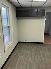 1011 E 72nd St in Cleveland, OH - Building Photo - Building Photo