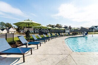 Cottages at Thrasher in Hixson, TN - Foto de edificio - Building Photo