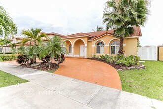 5851 SW 163rd Pl, Unit B in Miami, FL - Building Photo - Building Photo