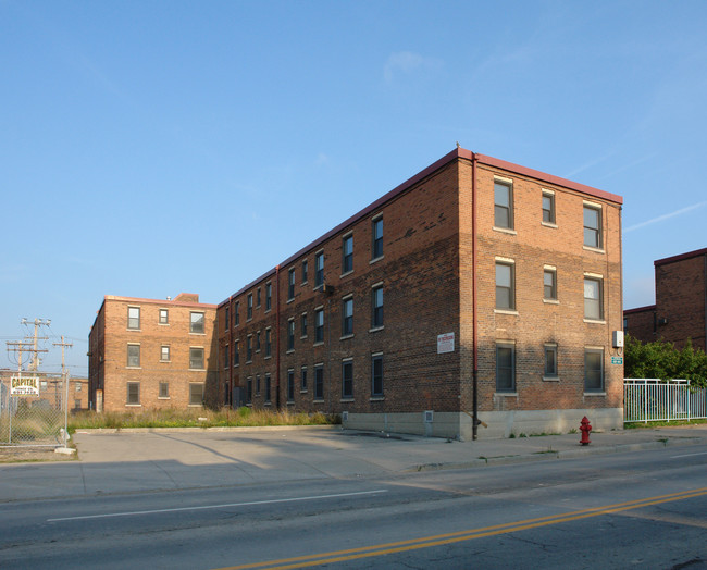 Willert Park in Buffalo, NY - Building Photo - Building Photo