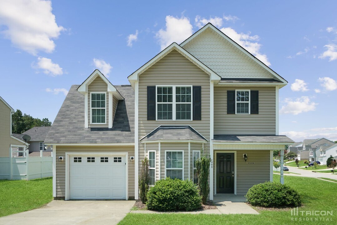 1526 Flowering Peach Trail in Raleigh, NC - Building Photo