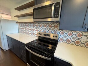 825 Poinsettia Dr in Eustis, FL - Building Photo - Building Photo