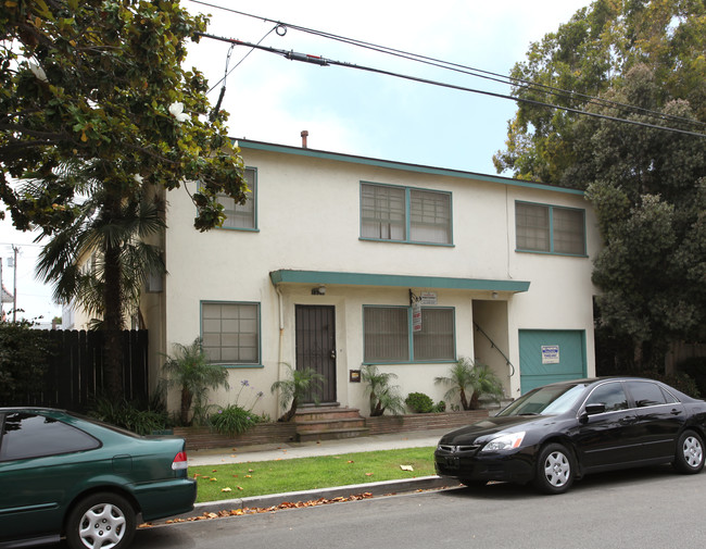 1620 E Appleton St in Long Beach, CA - Foto de edificio - Building Photo