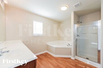 5831 Forest Canyon in San Antonio, TX - Building Photo - Building Photo