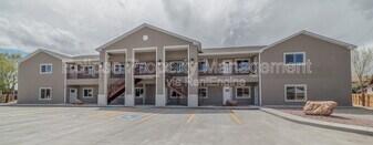 507 Murphy Dr in Alamosa, CO - Building Photo