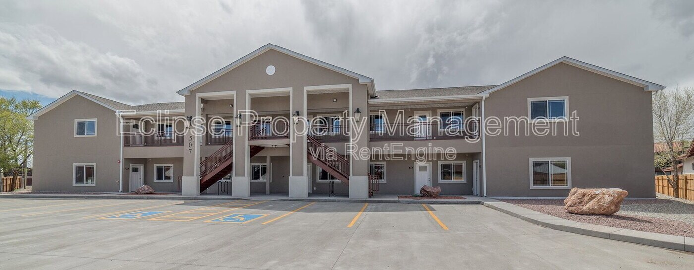 507 Murphy Dr in Alamosa, CO - Building Photo