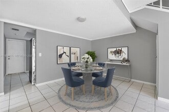 5850 NW 57th Ave in Tamarac, FL - Building Photo - Building Photo