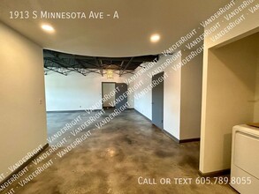 1913 S Minnesota Ave in Sioux Falls, SD - Building Photo - Building Photo