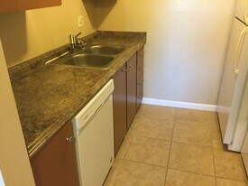 1329 Southwest Blvd in Rohnert Park, CA - Building Photo