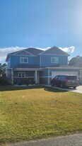 9149 Timber Ln in Navarre, FL - Building Photo