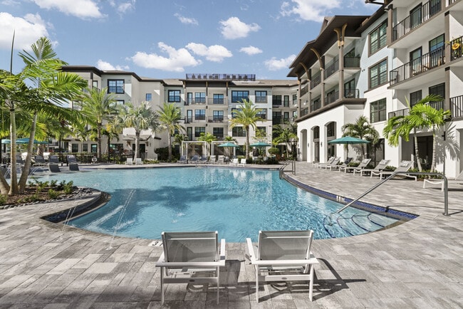 Indigo Stuart Apartments