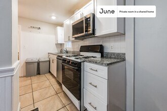 Room in Shared 3 bed/1 bath home, Unit A in Cambridge, MA - Building Photo - Building Photo