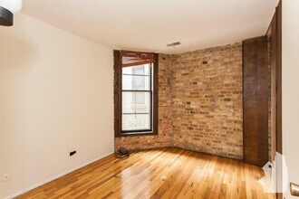 2925 N Broadway St, Unit 3 in Chicago, IL - Building Photo - Building Photo