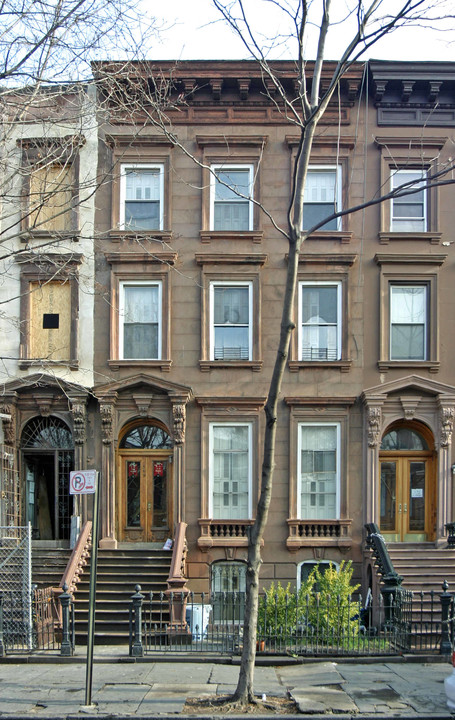 369-371 Grand Ave in Brooklyn, NY - Building Photo