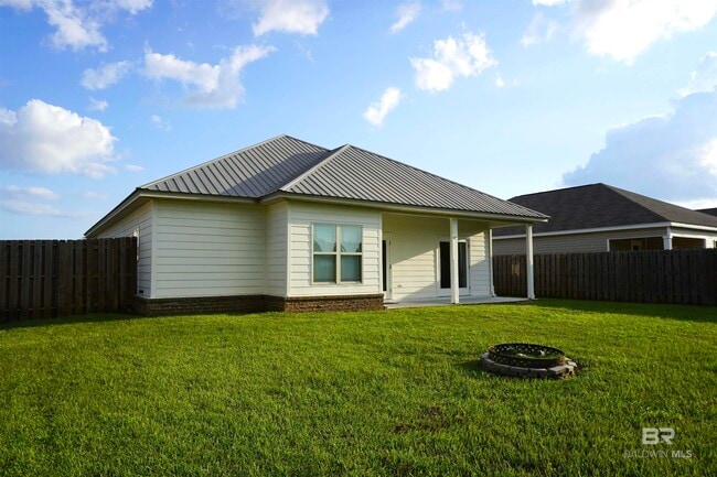 17349 Lewis Smith Dr in Foley, AL - Building Photo - Building Photo