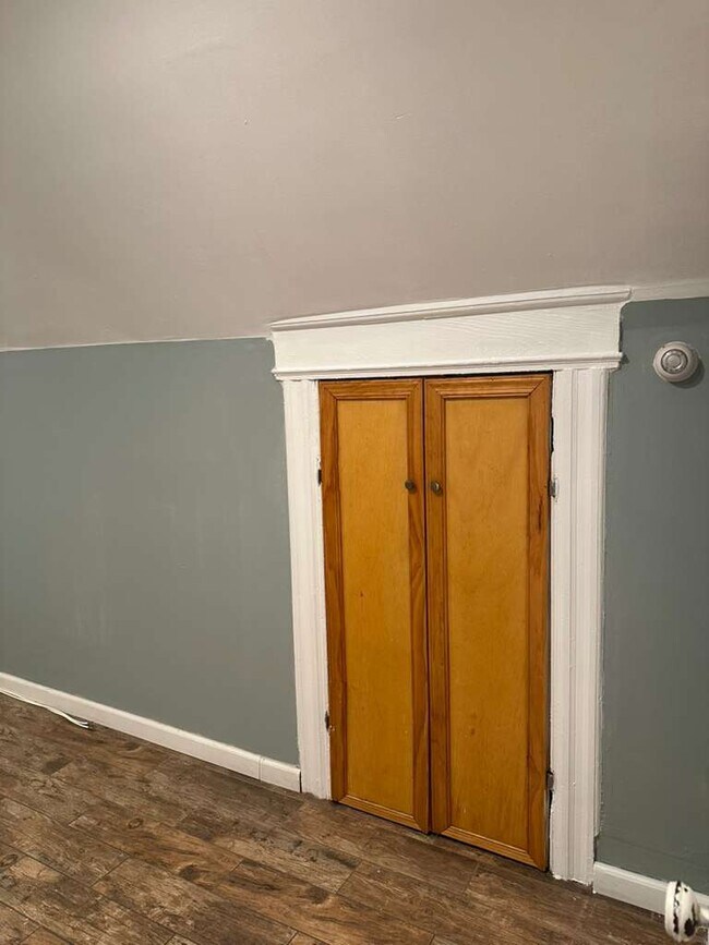 305 Woodside Ave, Unit 3rd floor in Newark, NJ - Building Photo - Building Photo