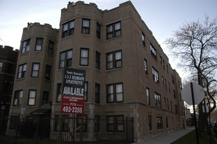 1023 W Garfield Blvd Apartments