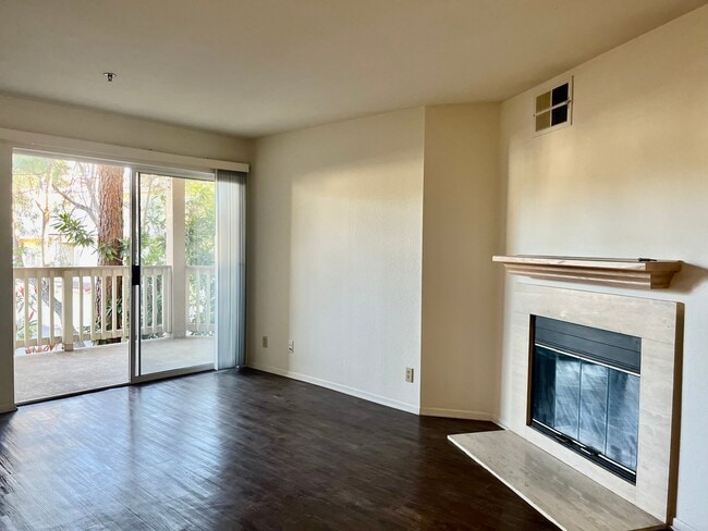631 Oak Run Trl, Unit 303, Unit 303