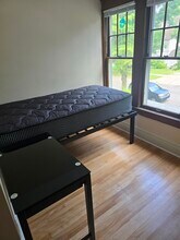 712 Dewey Ave in Ann Arbor, MI - Foto de edificio - Building Photo