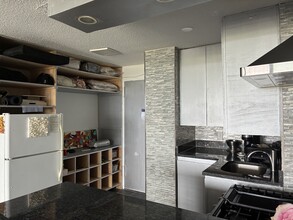 15038 Union Tpke, Unit North facing 8th floor in Flushing, NY - Building Photo - Building Photo