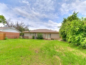 213 NW 82nd St in Oklahoma City, OK - Building Photo - Building Photo