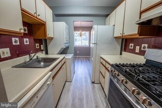 1533 Colonial Dr in Woodbridge, VA - Building Photo - Building Photo