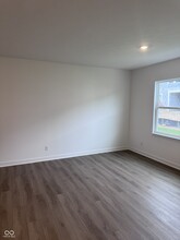 15222 Swallow Fls Wy in Fishers, IN - Building Photo - Building Photo