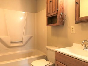643 Cane Run St-Unit -3 in Harrodsburg, KY - Building Photo - Building Photo