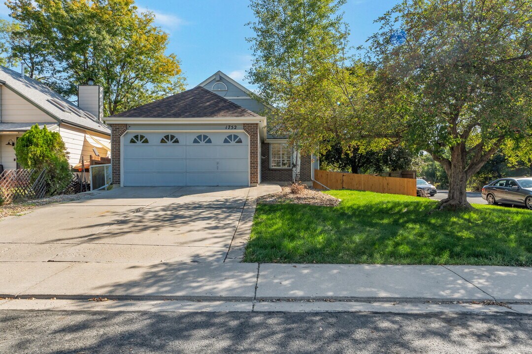 1752 Juniper St in Longmont, CO - Building Photo
