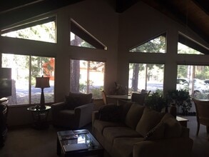 1346 Pine Valley Rd in South Lake Tahoe, CA - Building Photo - Building Photo