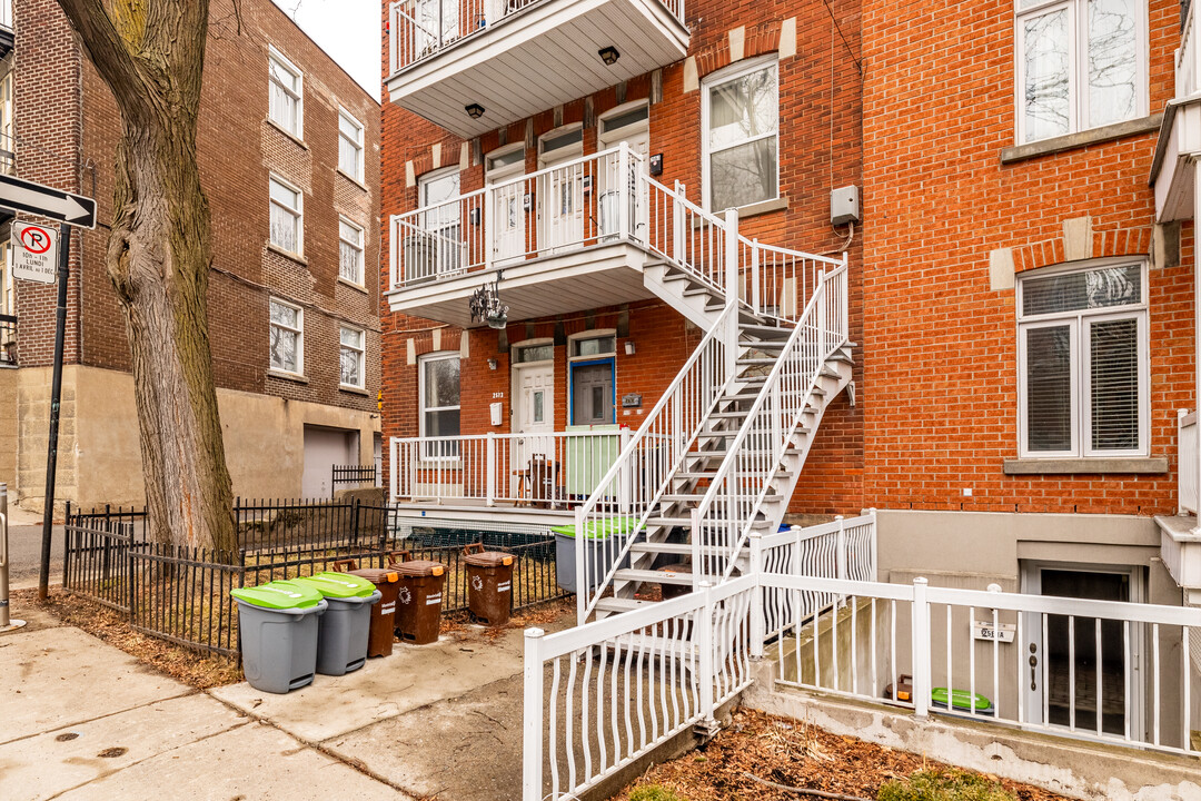 2563-2573 Sheppard St in Montréal, QC - Building Photo