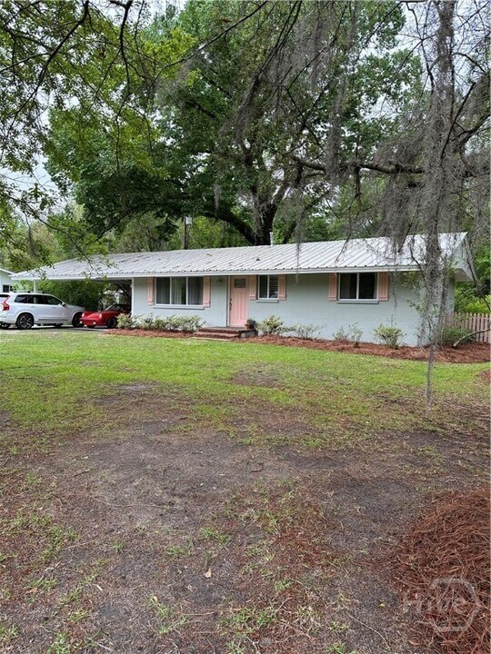 1511 US-80 in Bloomingdale, GA - Building Photo