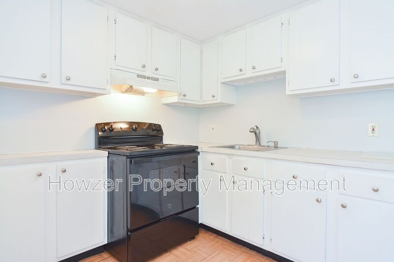 9 Tideview Path in Plymouth, MA - Building Photo