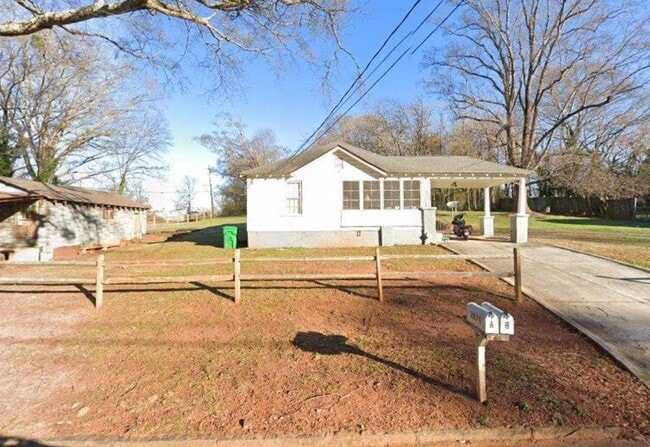 property at 2976 Decatur Ave