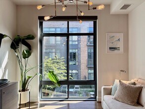 525 Water St SW in Washington, DC - Foto de edificio - Building Photo