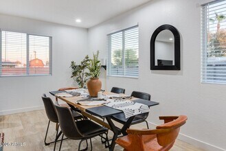 341 S Mountain Rd in Apache Junction, AZ - Building Photo - Building Photo