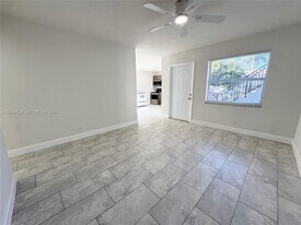4119 Woodside Dr in Coral Springs, FL - Building Photo
