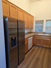 426 Matteri Cir in Cotati, CA - Building Photo - Building Photo