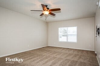 246 Wabash Woods Way in O'Fallon, MO - Foto de edificio - Building Photo