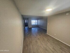 1927 E Hampton Ave in Mesa, AZ - Building Photo - Building Photo
