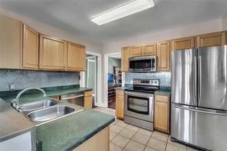 1505 E Ridgewood St in Orlando, FL - Foto de edificio - Building Photo