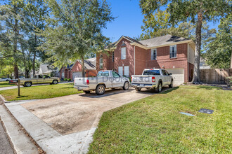 920 N Rivershire Dr in Conroe, TX - Building Photo - Building Photo